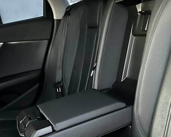 Чорний Ауді А4, об'ємом двигуна 1.98 л та пробігом 173 тис. км за 15200 $, фото 36 на Automoto.ua