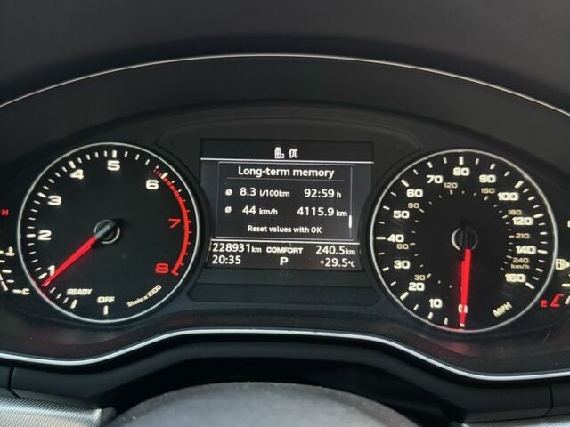 Черный Ауди А4, объемом двигателя 2 л и пробегом 226 тыс. км за 15700 $, фото 20 на Automoto.ua