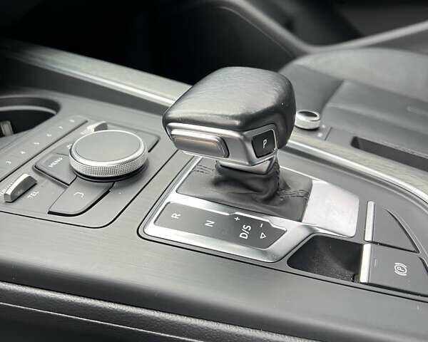 Черный Ауди А4, объемом двигателя 1.98 л и пробегом 61 тыс. км за 19850 $, фото 51 на Automoto.ua