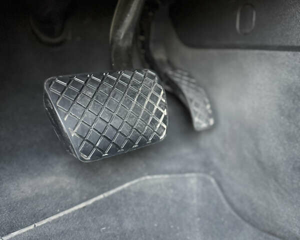 Черный Ауди А4, объемом двигателя 2 л и пробегом 230 тыс. км за 14999 $, фото 22 на Automoto.ua