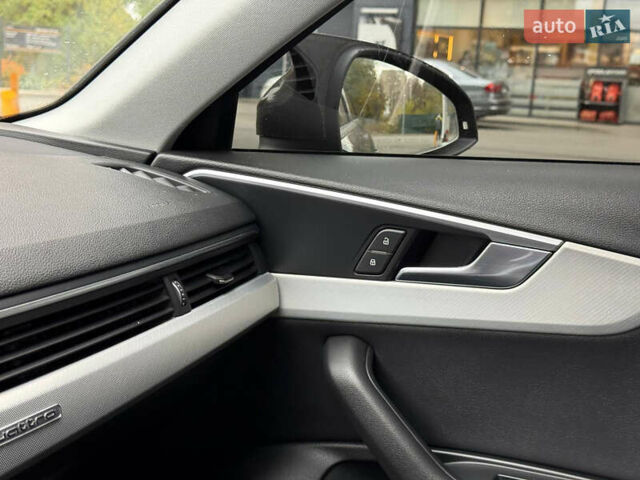 Черный Ауди А4, объемом двигателя 2 л и пробегом 260 тыс. км за 15299 $, фото 52 на Automoto.ua