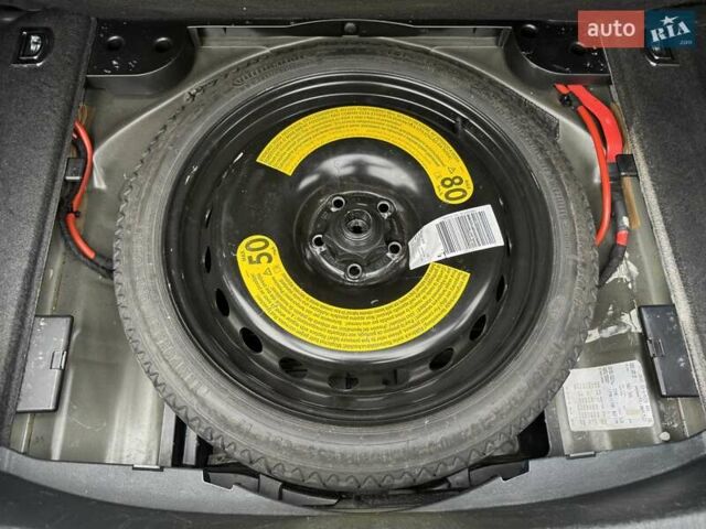 Чорний Ауді А4, об'ємом двигуна 1.98 л та пробігом 198 тис. км за 15900 $, фото 10 на Automoto.ua