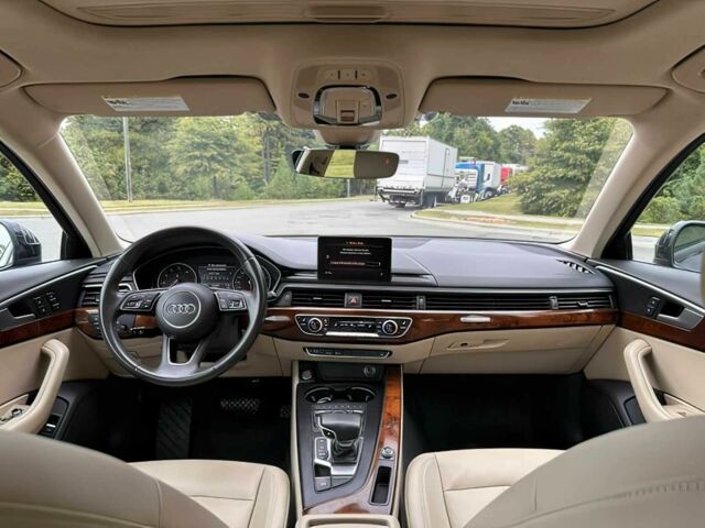 Черный Ауди А4, объемом двигателя 2 л и пробегом 55 тыс. км за 6000 $, фото 9 на Automoto.ua