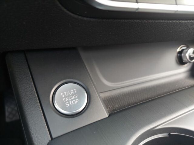 Чорний Ауді А4, об'ємом двигуна 2 л та пробігом 176 тис. км за 15900 $, фото 21 на Automoto.ua