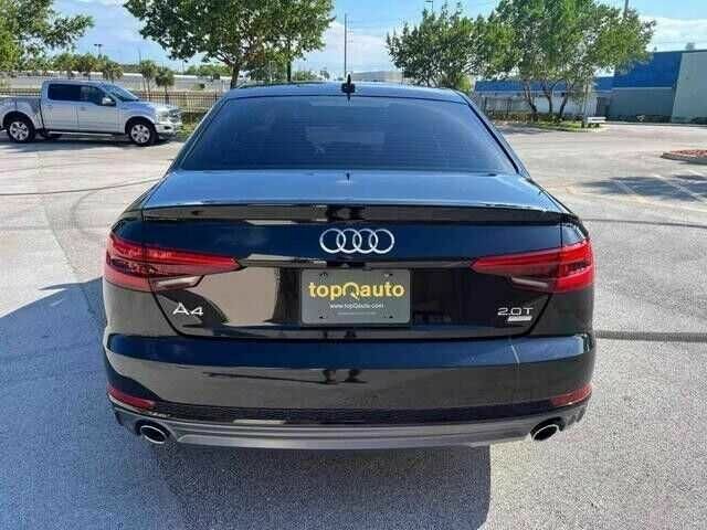 Черный Ауди А4, объемом двигателя 2 л и пробегом 62 тыс. км за 5600 $, фото 3 на Automoto.ua