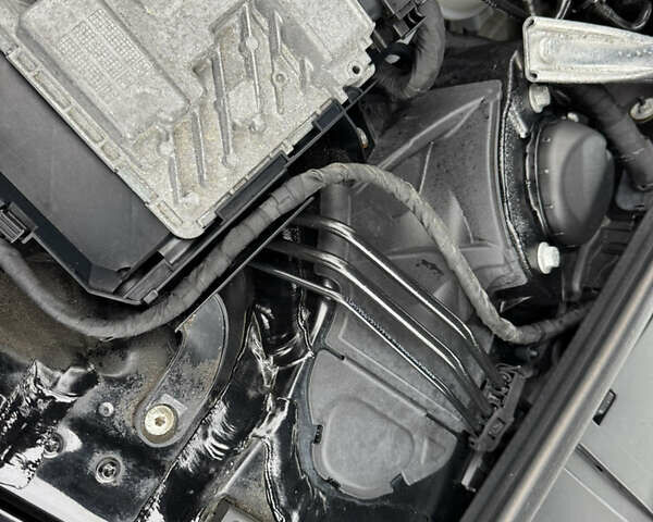 Черный Ауди А4, объемом двигателя 2 л и пробегом 175 тыс. км за 15500 $, фото 41 на Automoto.ua