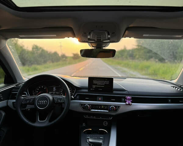 Черный Ауди А4, объемом двигателя 2 л и пробегом 230 тыс. км за 14999 $, фото 15 на Automoto.ua