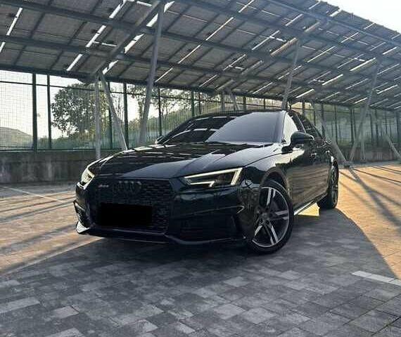 Черный Ауди А4, объемом двигателя 2 л и пробегом 91 тыс. км за 15500 $, фото 4 на Automoto.ua