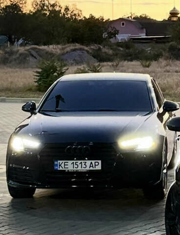 Ауді А4 2017 у Кривому Розі на Automoto.ua Чорний Ауді А4, об'ємом двигуна 1.98 л та пробігом 286 тис. км за 18500 $, фото 4 на Automoto.ua