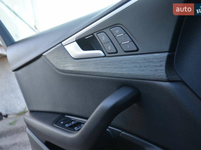 Черный Ауди А4, объемом двигателя 2 л и пробегом 169 тыс. км за 16950 $, фото 39 на Automoto.ua