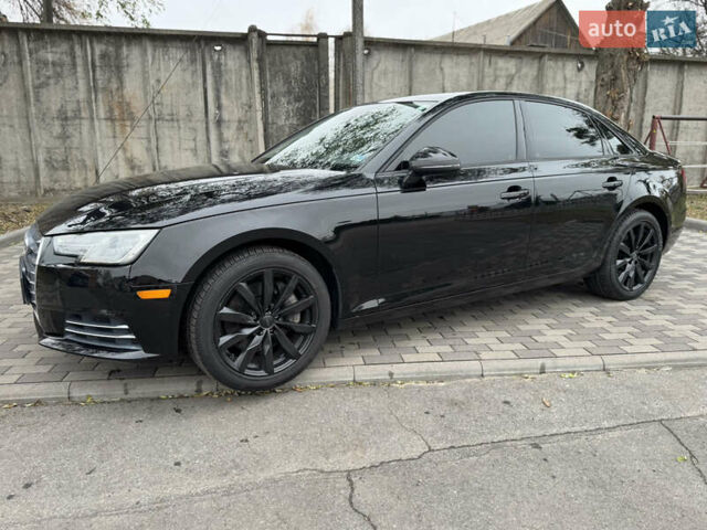 Черный Ауди А4, объемом двигателя 2 л и пробегом 175 тыс. км за 15500 $, фото 4 на Automoto.ua