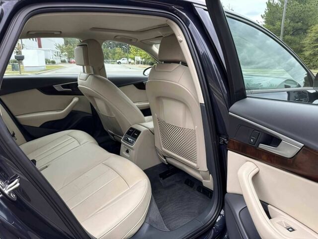 Черный Ауди А4, объемом двигателя 2 л и пробегом 55 тыс. км за 6000 $, фото 12 на Automoto.ua