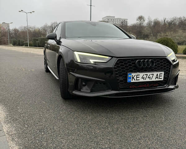 Черный Ауди А4, объемом двигателя 1.98 л и пробегом 126 тыс. км за 21000 $, фото 3 на Automoto.ua