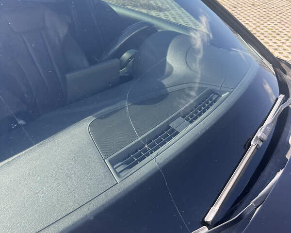 Черный Ауди А4, объемом двигателя 1.98 л и пробегом 107 тыс. км за 19200 $, фото 10 на Automoto.ua