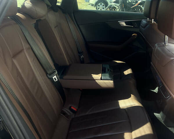 Черный Ауди А4, объемом двигателя 1.98 л и пробегом 107 тыс. км за 19200 $, фото 7 на Automoto.ua