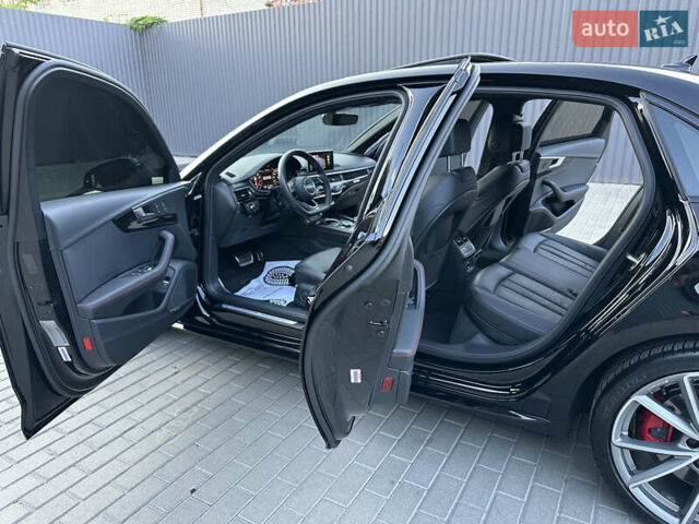 Черный Ауди А4, объемом двигателя 1.98 л и пробегом 137 тыс. км за 24500 $, фото 47 на Automoto.ua