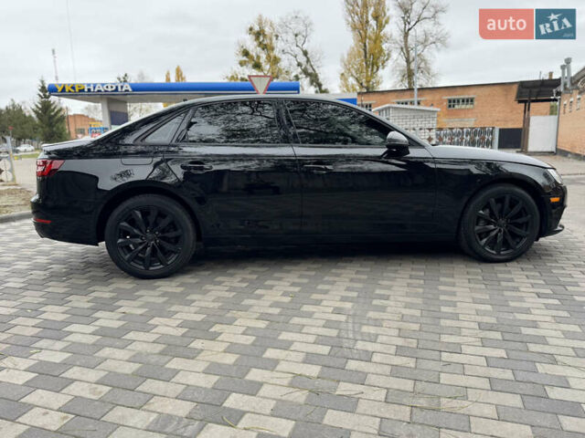 Черный Ауди А4, объемом двигателя 2 л и пробегом 175 тыс. км за 15500 $, фото 7 на Automoto.ua