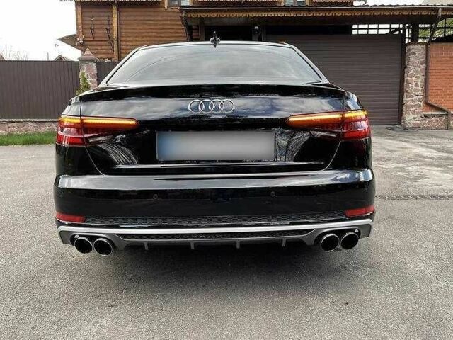 Черный Ауди А4, объемом двигателя 2 л и пробегом 139 тыс. км за 13500 $, фото 5 на Automoto.ua