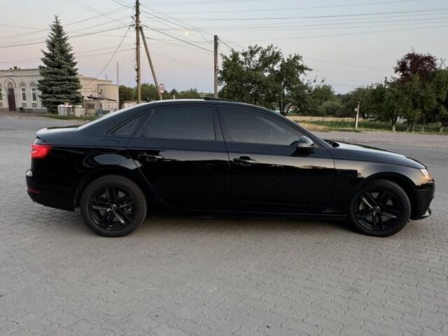 Черный Ауди А4, объемом двигателя 2 л и пробегом 226 тыс. км за 15700 $, фото 7 на Automoto.ua