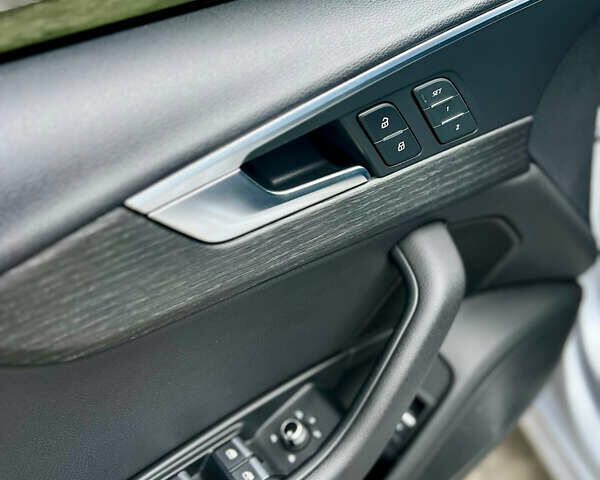 Черный Ауди А4, объемом двигателя 1.98 л и пробегом 137 тыс. км за 20300 $, фото 24 на Automoto.ua