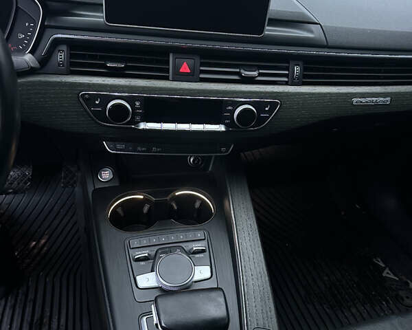 Чорний Ауді А4, об'ємом двигуна 2 л та пробігом 104 тис. км за 20500 $, фото 10 на Automoto.ua