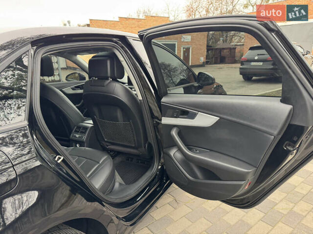 Черный Ауди А4, объемом двигателя 2 л и пробегом 175 тыс. км за 15500 $, фото 32 на Automoto.ua