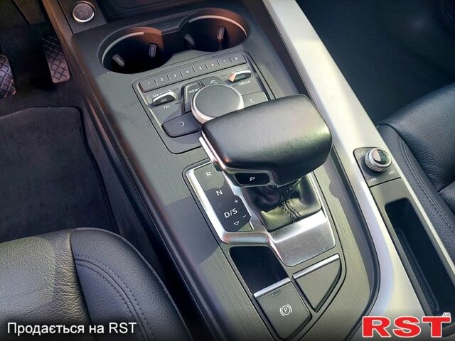 Черный Ауди А4, объемом двигателя 2 л и пробегом 176 тыс. км за 15900 $, фото 10 на Automoto.ua