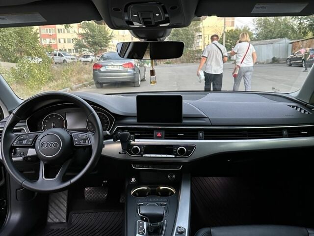 Черный Ауди А4, объемом двигателя 2 л и пробегом 110 тыс. км за 18000 $, фото 6 на Automoto.ua