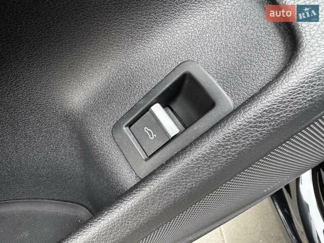 Чорний Ауді А4, об'ємом двигуна 1.98 л та пробігом 198 тис. км за 15900 $, фото 18 на Automoto.ua