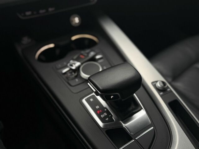 Чорний Ауді А4, об'ємом двигуна 2 л та пробігом 180 тис. км за 16200 $, фото 10 на Automoto.ua