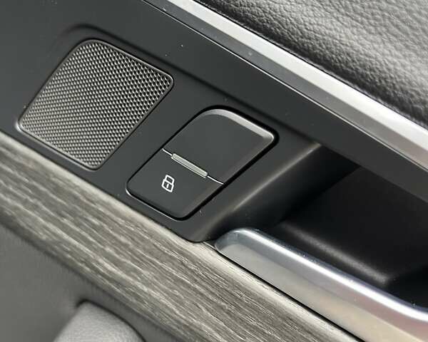 Черный Ауди А4, объемом двигателя 1.98 л и пробегом 61 тыс. км за 19850 $, фото 102 на Automoto.ua