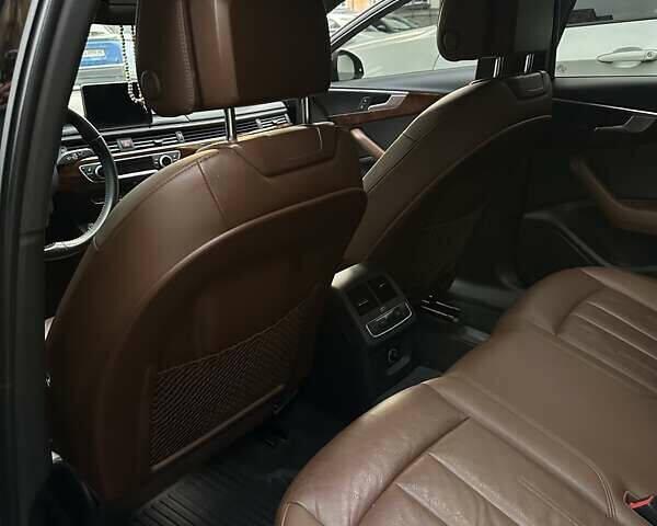 Черный Ауди А4, объемом двигателя 1.98 л и пробегом 120 тыс. км за 17000 $, фото 15 на Automoto.ua