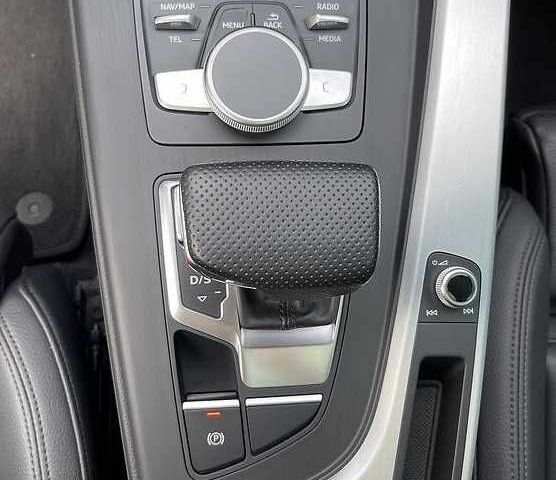 Черный Ауди А4, объемом двигателя 2 л и пробегом 139 тыс. км за 13500 $, фото 14 на Automoto.ua