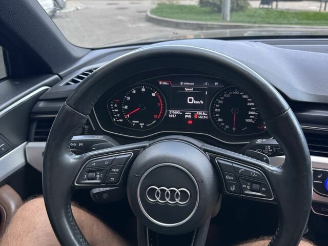 Черный Ауди А4, объемом двигателя 2 л и пробегом 212 тыс. км за 15999 $, фото 13 на Automoto.ua