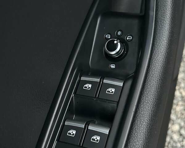 Чорний Ауді А4, об'ємом двигуна 1.98 л та пробігом 173 тис. км за 15200 $, фото 29 на Automoto.ua