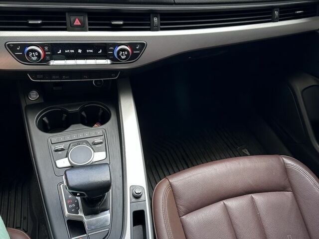 Черный Ауди А4, объемом двигателя 2 л и пробегом 212 тыс. км за 15999 $, фото 15 на Automoto.ua