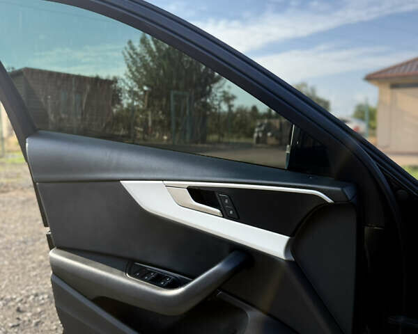 Ауді А4 2017 у Кривому Розі на Automoto.ua Чорний Ауді А4, об'ємом двигуна 1.98 л та пробігом 286 тис. км за 18500 $, фото 20 на Automoto.ua