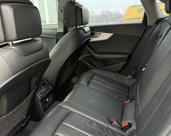 Черный Ауди А4, объемом двигателя 2 л и пробегом 196 тыс. км за 12500 $, фото 7 на Automoto.ua