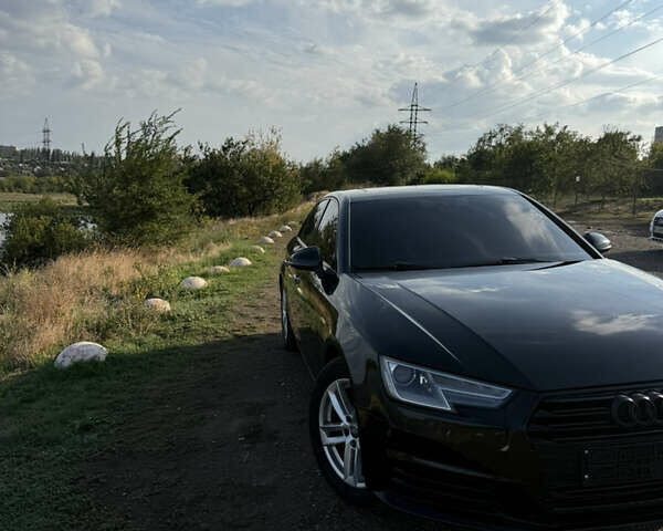 Чорний Ауді А4, об'ємом двигуна 1.98 л та пробігом 180 тис. км за 19000 $, фото 6 на Automoto.ua