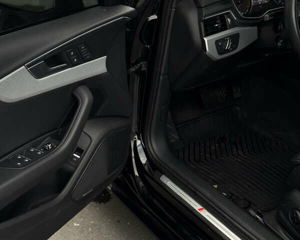 Чорний Ауді А4, об'ємом двигуна 1.98 л та пробігом 146 тис. км за 20500 $, фото 9 на Automoto.ua