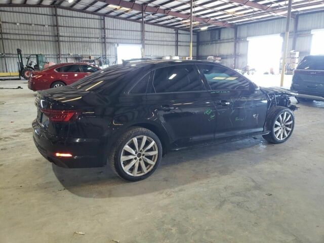 Черный Ауди А4, объемом двигателя 2 л и пробегом 120 тыс. км за 12400 $, фото 2 на Automoto.ua