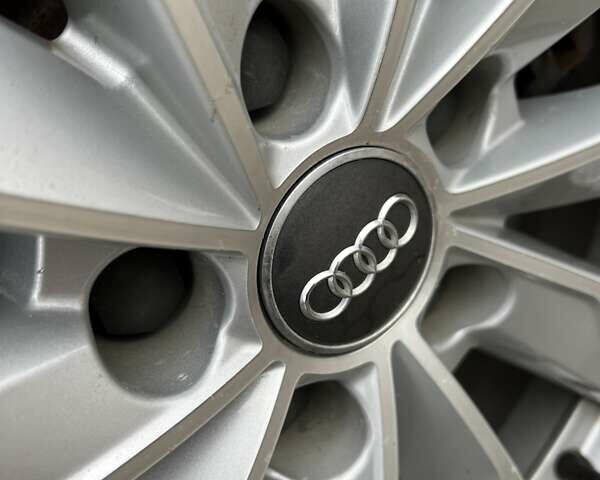 Черный Ауди А4, объемом двигателя 1.98 л и пробегом 61 тыс. км за 19850 $, фото 141 на Automoto.ua