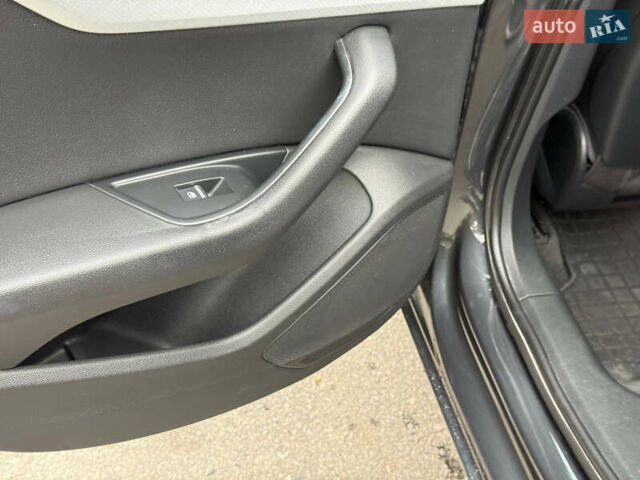 Черный Ауди А4, объемом двигателя 2 л и пробегом 260 тыс. км за 15299 $, фото 58 на Automoto.ua