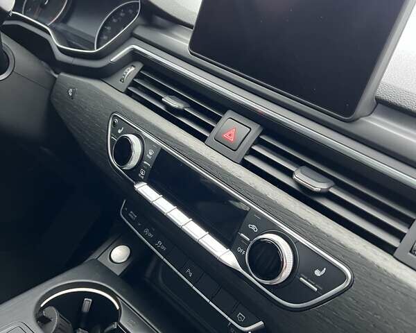 Черный Ауди А4, объемом двигателя 1.98 л и пробегом 61 тыс. км за 19850 $, фото 131 на Automoto.ua