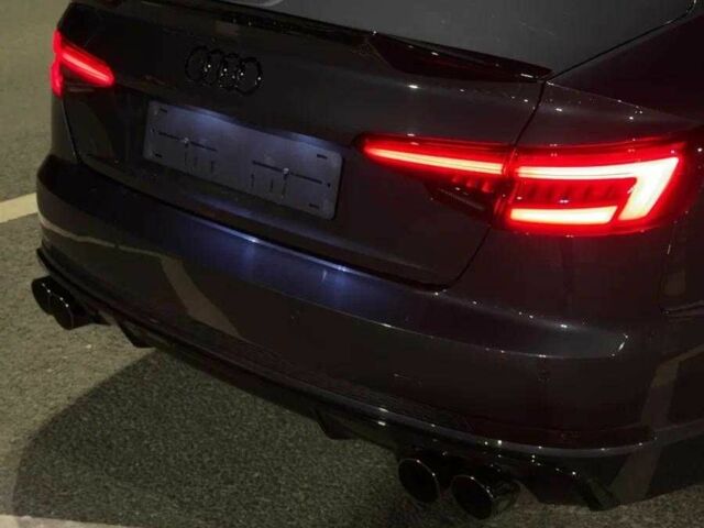 Чорний Ауді А4, об'ємом двигуна 2 л та пробігом 91 тис. км за 15000 $, фото 10 на Automoto.ua