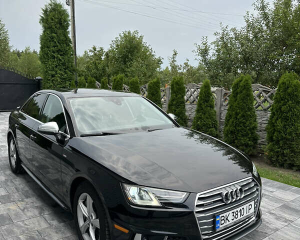 Черный Ауди А4, объемом двигателя 1.98 л и пробегом 128 тыс. км за 20000 $, фото 2 на Automoto.ua