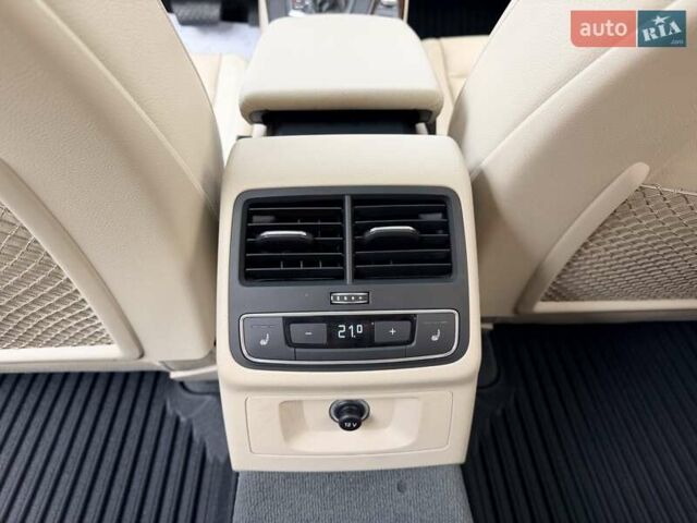 Ауді А4 2018 у Києві на Automoto.ua Чорний Ауді А4, об'ємом двигуна 1.98 л та пробігом 118 тис. км за 22200 $, фото 17 на Automoto.ua