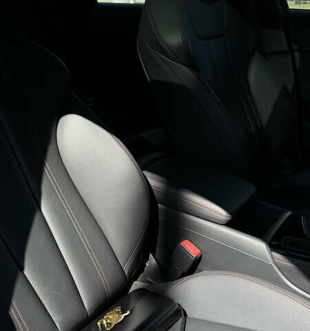 Ауди А4 2018 в Киеве на Automoto.ua Черный Ауди А4, объемом двигателя 1.98 л и пробегом 66 тыс. км за 28000 $, фото 18 на Automoto.ua