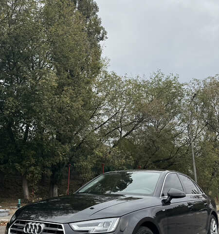 Черный Ауди А4, объемом двигателя 1.98 л и пробегом 97 тыс. км за 23000 $, фото 2 на Automoto.ua