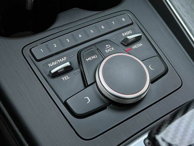 Чорний Ауді А4, об'ємом двигуна 2 л та пробігом 150 тис. км за 19900 $, фото 16 на Automoto.ua